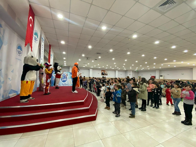 Büyükşehir KAYMEK, İlçelerdeki Tatil Şenliğinde 2 Bin 500 Çocuğa Ulaştı