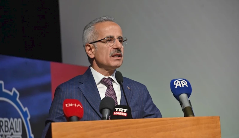 BAKAN URALOĞLU, İZMİRLİLERDEN 5 YIL İSTEDİ