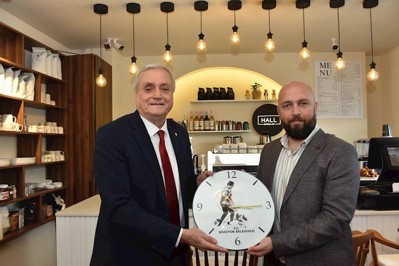 -100. YIL BOZÜYÜK ÇARŞI MEYDANI’NDA HALL COFFEE&ART KAFETERYA HİZMETE GİRDİ