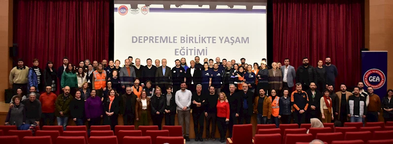 “Depremle Birlikte Yaşam” Semineri Düzenlendi
