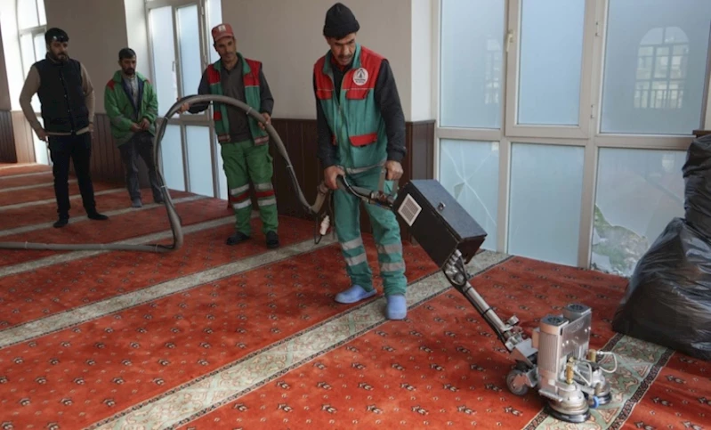 KARAKÖPRÜ’DE İBADETHANELER RAMAZAN AYINA HAZIRLANIYOR