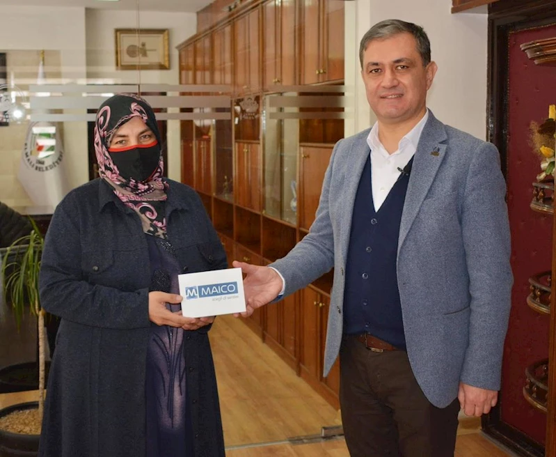 Duymayan Kalmayacak ! Sağlıklı Bir Elmalı