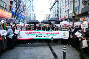 DÜNYA KADINLAR GÜNÜ’NDE GAZZE İÇİN YÜRÜDÜLER