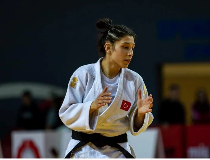 Büyükşehir milli sporcusu Reyhan Oğuz olimpiyat yolunda