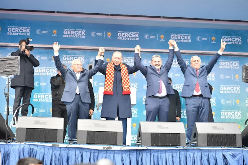 Başkan Büyükkılıç’tan Büyük Kayseri Mitingi’nde “Güç ve Dayanışma” Vurgusu
