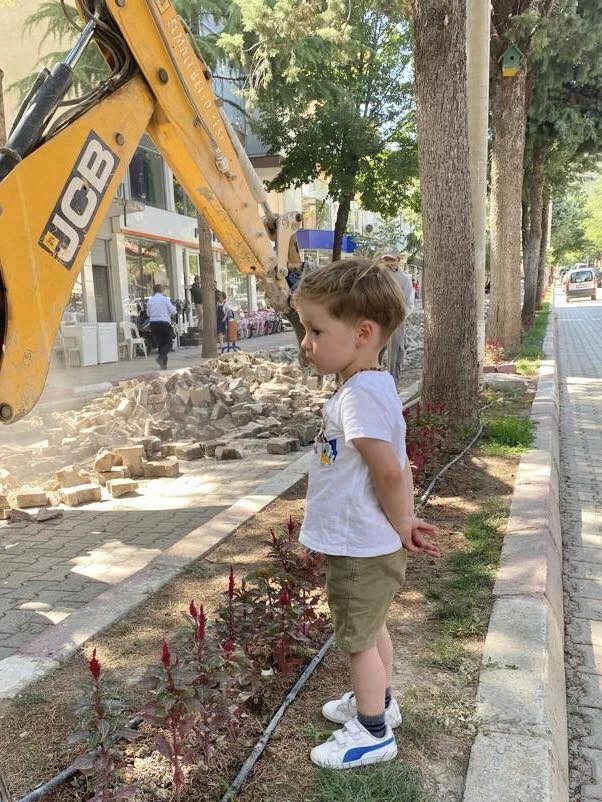 Kalıcı Hizmetler Geçici Rahatsızlıklar Verir.
