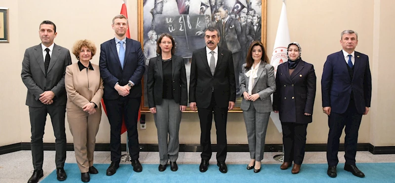 BAKAN TEKİN, FRANSA BÜYÜKELÇİSİ DUMONT