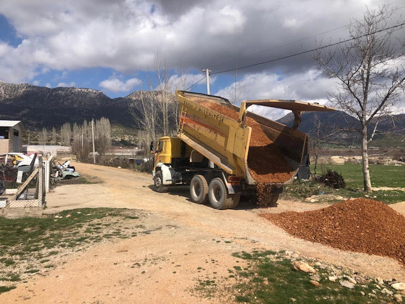 Akçay Mahallemizde Yol Stabilize ve Asfaltlama Çalışmalarına Devam Ediyoruz.