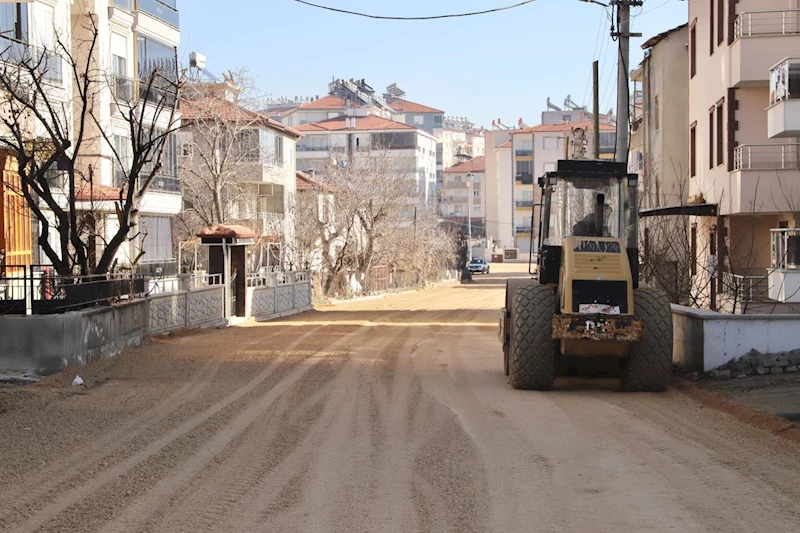 Asfaltsız Yolumuz Kalmayacak
