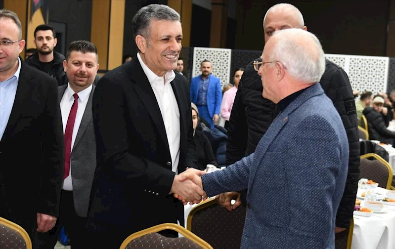 Başkan Bozkurt Bölge Sanayicileri Ve İş İnsanları İle İftar Sofrasında Buluştu