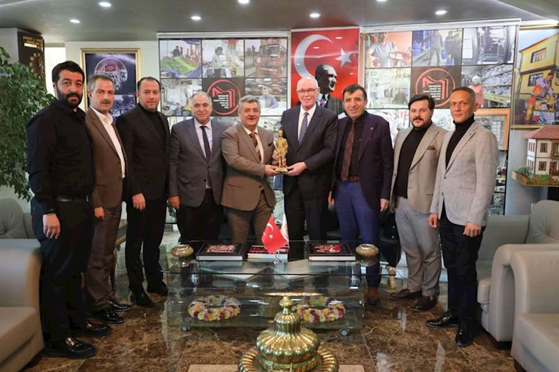 KAZIM KURT ESKİŞEHİR ESNAF VE SANATKÂRLAR ODALARI BİRLİĞİ’Nİ ZİYARET ETTİ