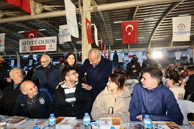 Büyükşehir’in iftar bereketi Karşıyaka’ya taşındı