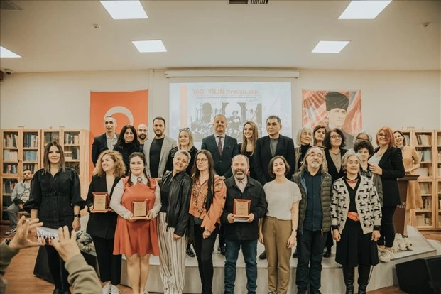 “100. Yılın Öyküsü, Şiiri” yarışmasında ödüller sahiplerini buldu