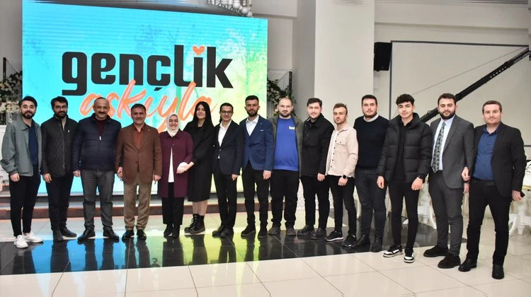 GÜMÜŞHANE,  GÜMÜŞHANE OLALI BÖYLE BİR KALABALIK GÖRMEDİ
