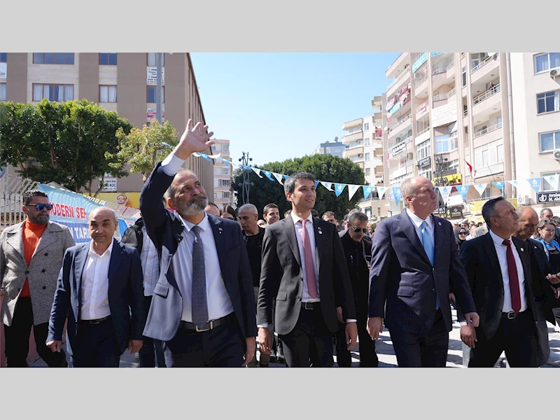 TARSUS’TA HALKTAN MUHARREM İNCE VE HALUK BOZDOĞAN’A BÜYÜK İLGİ