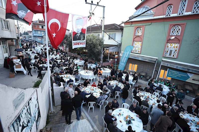 Binlerce Nilüferli iftar sofralarında buluşuyor