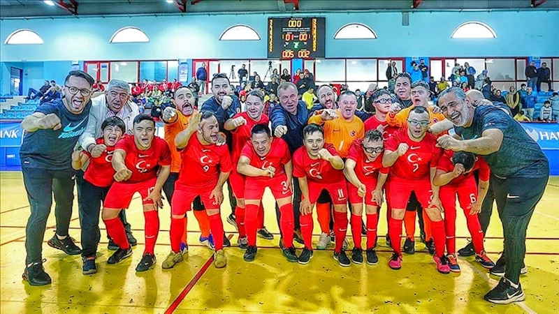 BAŞKAN ÇOLAKBAYRAKDAR, DÜNYA İKİNCİSİ OLAN KOCASİNAN’IN ÖZEL SPORCUSUNU TEBRİK ETTİ