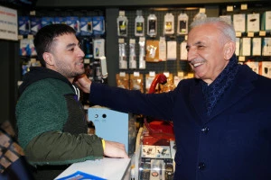 BAŞKAN YILDIRIM ESNAF ZİYARETİNDE FIRININ BAŞINA GEÇTİ