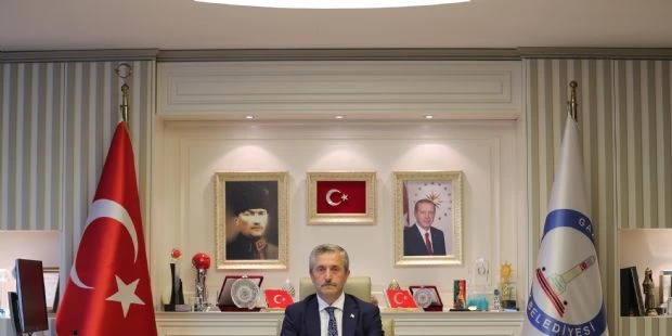 Başkanımız, ?Büyük Kahramanı Rahmetle Anıyorum?