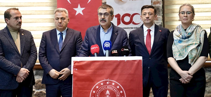 BAKAN TEKİN, İZMİR