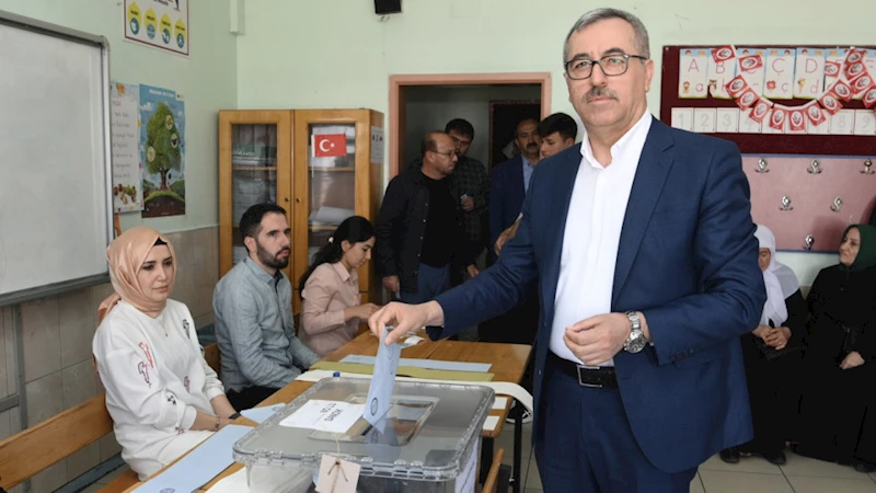 Başkan Güngör, Sandık Başına Giderek Oyunu Kullandı