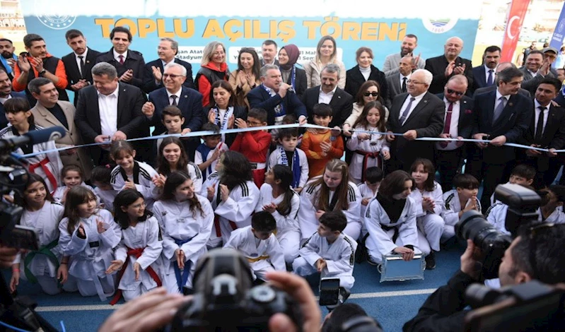 “Keşan Belediyesi Keşan Atatürk Stadyumu Yarı Olimpik Yüzme Havuzu 11 Mahalleye 21 Semt Sahası Toplu Açılış Töreni” yapıldı