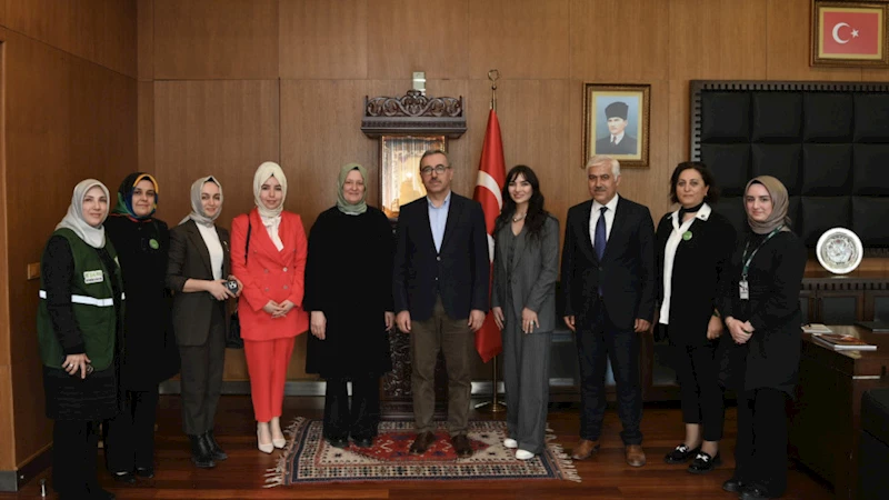 Yeşilay’dan Başkan Güngör’e Ziyaret
