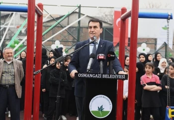 Başkan Dündar İlçenin Her Yerini Parklarla Donatıyor