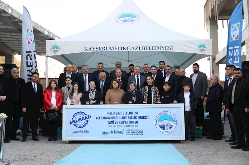 MELİKGAZİ HİZMETTE DUR DURAK BİLMİYOR