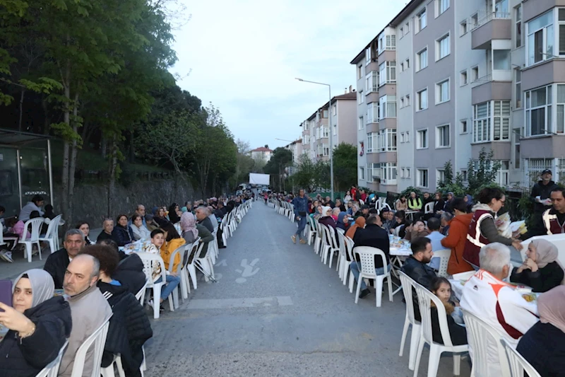 ŞİRİNTEPELİLERDEN HÜRRİYET’E SEVGİ SELİ