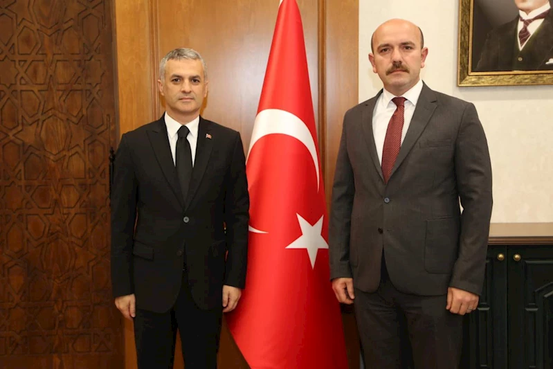 BAŞKANIMIZ İLÇE KAYMAKAMIMIZI ZİYARET ETTİ
