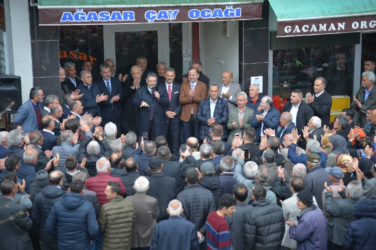 BAŞKAN GENÇ’E ŞALPAZARI’NDA COŞKULU KARŞILAMA