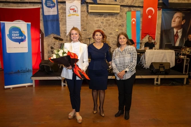 Azerbaycan Kadınları Baharı Başkan Mutlu’yla Karşıladı