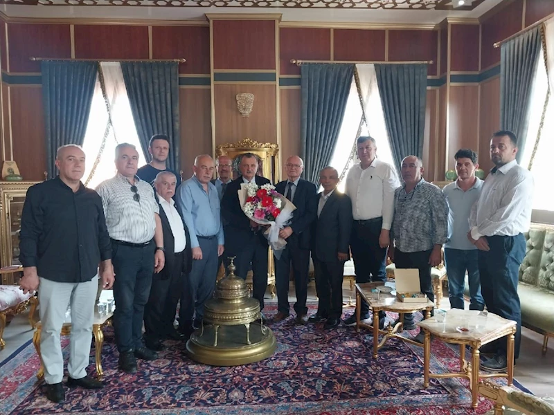 BAŞKAN BALABAN ZİYARETÇİLERİNİ AĞIRLIYOR