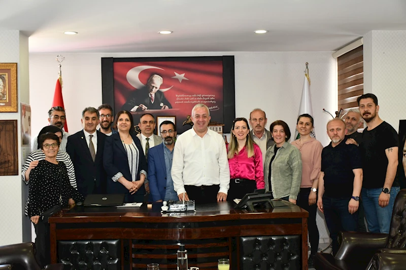 BELEDİYE BAŞKANIMIZ SAYIN BİLGEHAN ERDEM’İ, DAHA ÖNCE GÖREV YAPTIĞI ARTVİN SOSYAL BİLİMLER LİSESİ ÖĞRETMENLERİ ZİYARET ETTİ