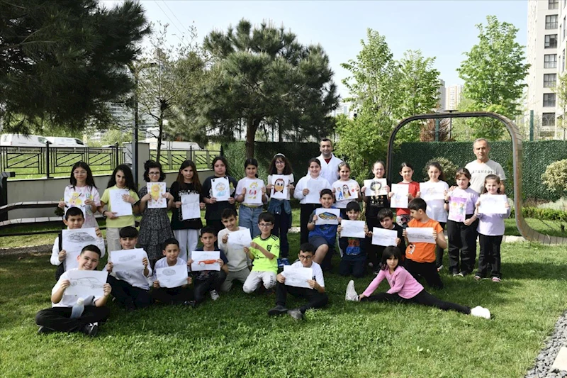 Geleceğin Bilim İnsanları Ve Ressamları Esenyurt’ta Yetişiyor