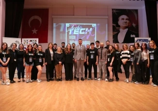 Başkan Görkem Duman, mezun olduğu üniversitede gençlerle buluştu