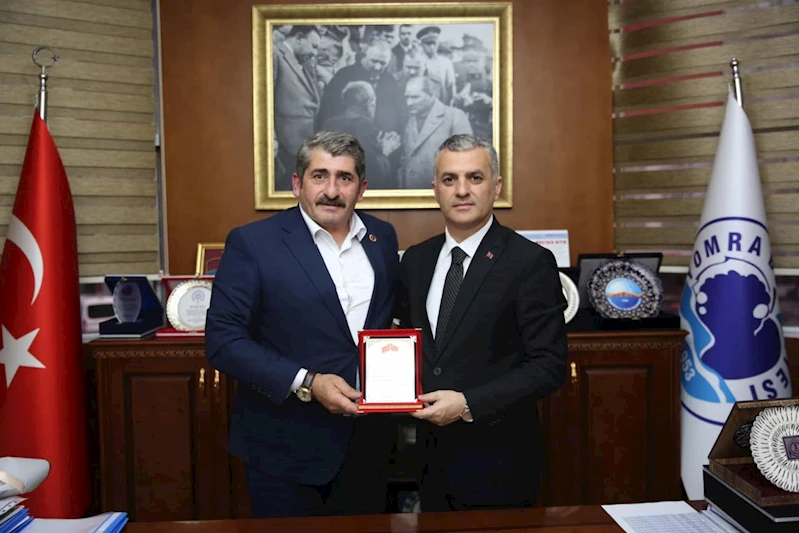 ÇINARLI MAHALLE SAKİNLERİMİZDEN BAŞKANIMIZA TEBRİK ZİYARETİ