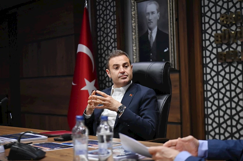 Başkan Ahmet Akın 7/24 Mesaide