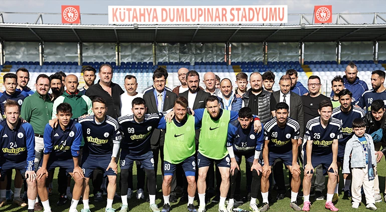 BAŞKANIMIZ KAHVECİ, BELEDİYE KÜTAHYASPOR’UMUZU YALNIZ BIRAKMADI