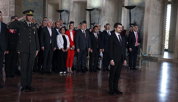 Başkan Güner’in İlk Ziyareti Anıtkabir
