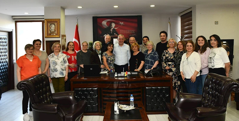 BELEDİYE BAŞKANIMIZ SAYIN BİLGEHAN ERDEM’İ, ARTVİN BELEDİYESİ TÜRK MUSİKİ KOROSU EKİBİ HAYIRLI OLSUN ZİYARETİNDE BULUNDU