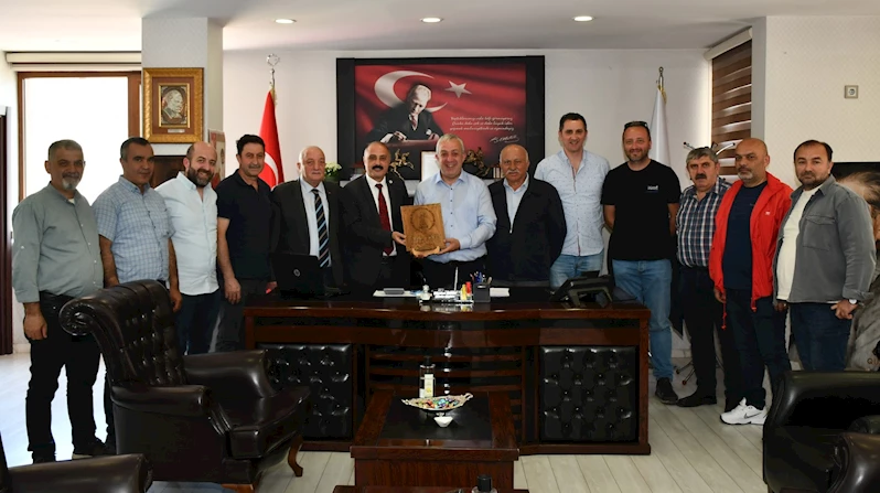 BELEDİYE BAŞKANIMIZ SN. BİLGEHAN ERDEM’İ, ARTVİN ESNAF VE SANATKARLAR ODALARI BİRLİĞİ YÖNETİMİ ZİYARET ETTİ
