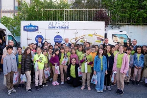 ÜMRANİYELİ ÇOCUKLARDAN İSRAİL’E DESTEK VEREN MARKAYA BOYKOT