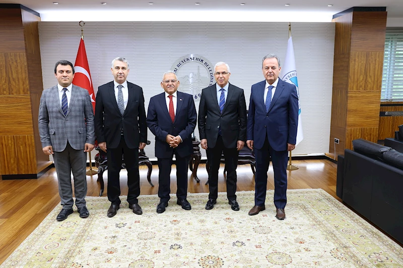 Kaymakamlardan Başkan Büyükkılıç’a “Hayırlı Olsun” Ziyareti