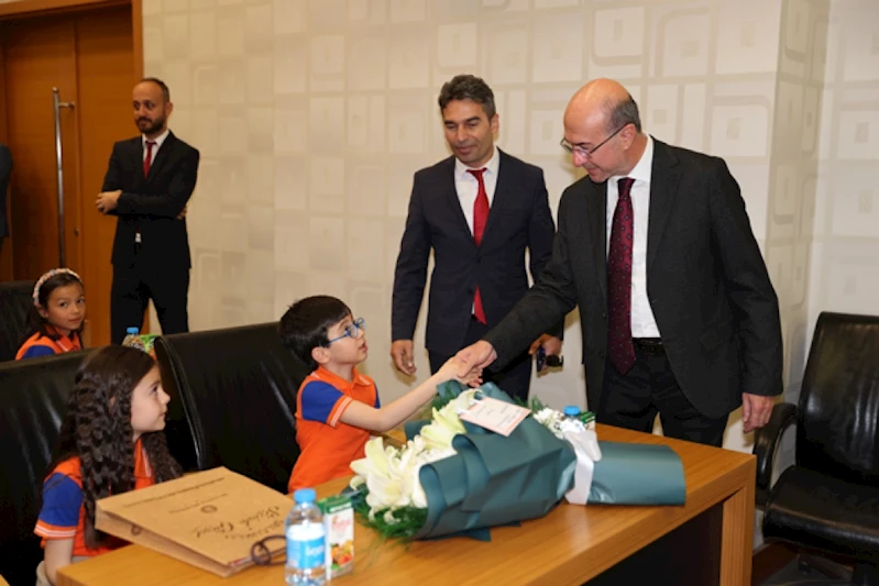 OKULLARDAN BAŞKAN PEKYATIRMACI’YA ZİYARET