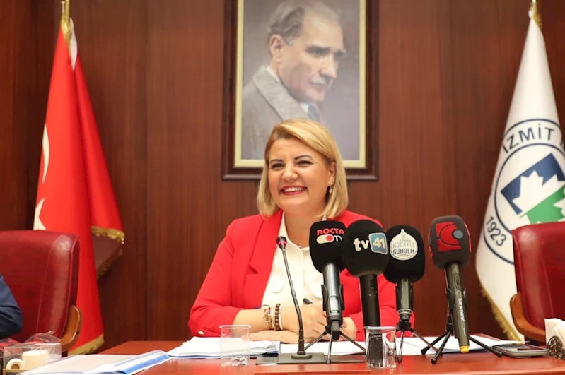 BAŞKAN HÜRRİYET, “BÖYLE MECLİSE CAN KURBAN”