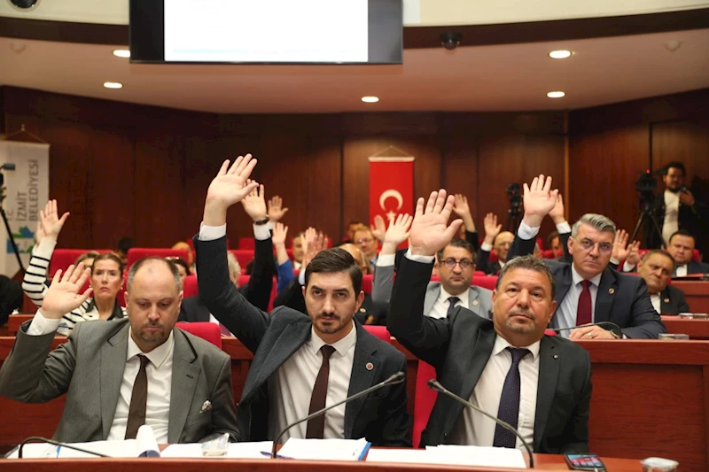 İZMİT BELEDİYE MECLİSİNDE ENSAR PROTOKOLÜ İPTAL EDİLDİ