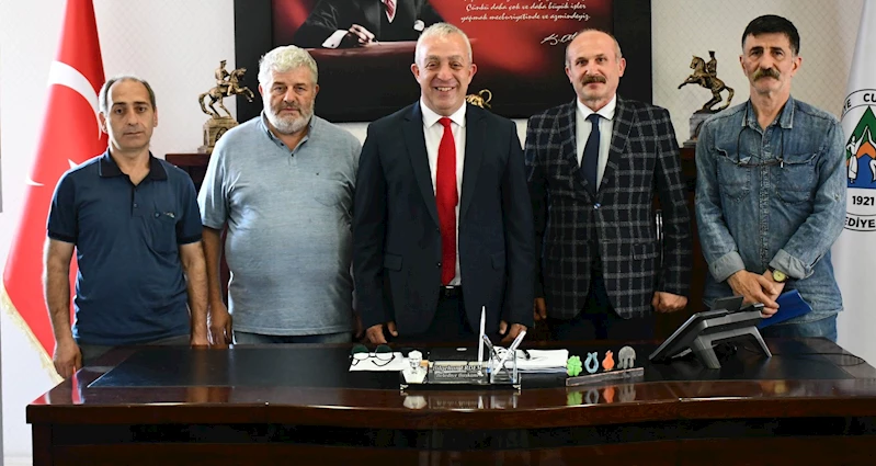 BELEDİYE BAŞKANIMIZ SAYIN BİLGEHAN ERDEM’İ, TÜRKİYE RADYO AMATÖRLERİ CEMİYETİ (TRAC) ARTVİN ŞUBESİ YÖNETİMİ ZİYARETTE BULUNDU