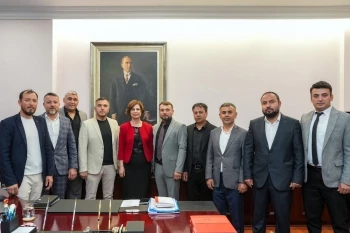 DERNEKLERDEN ÜNLÜCE’YE TEBRİK ZİYARETİ